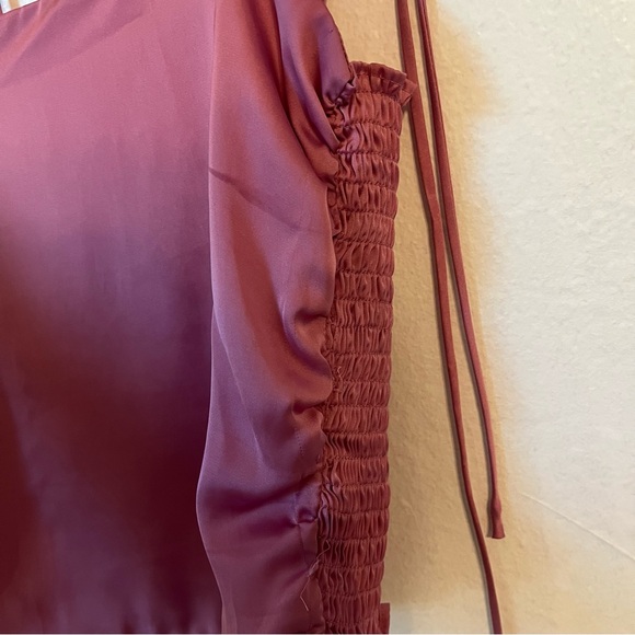 Urban Outfitters Pink Satin Crop Top - Picture 6 of 7